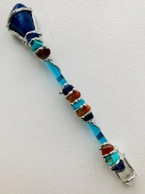 Aquarius Medium Wand